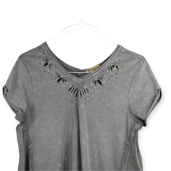 Demoracy Blouse M Womens Gray Distressed Sharkbite Hem Cotton Blend Short Sleeve - Picture 3 of 11
